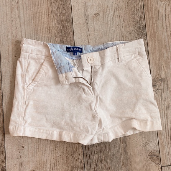 Simply Southern White shorts - Picture 1 of 2